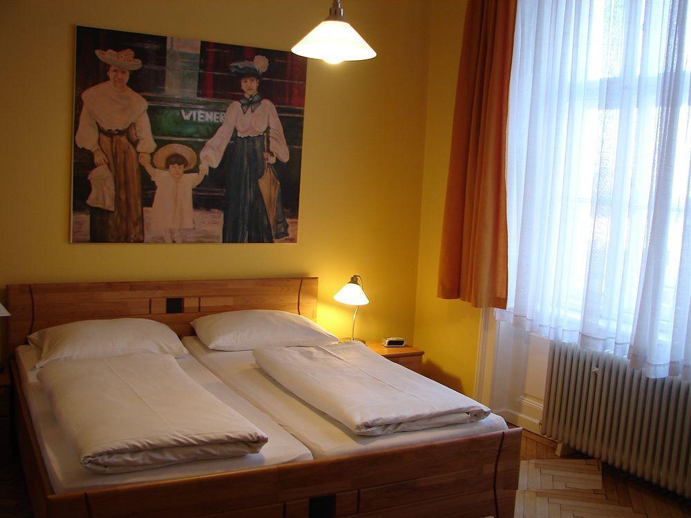 Pension Lehrerhaus Wina Bagian luar foto