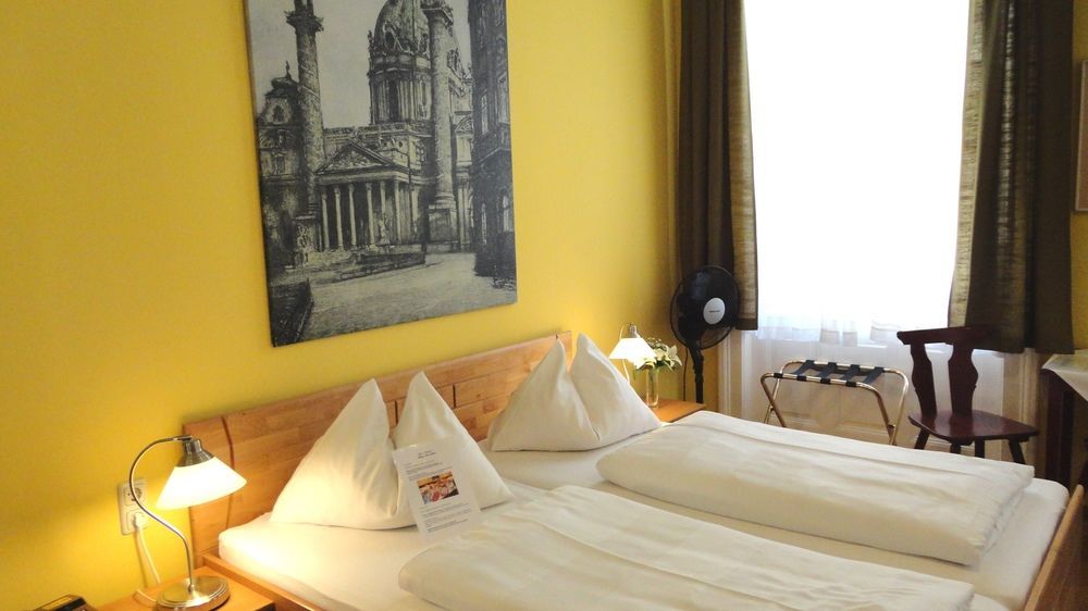 Pension Lehrerhaus Wina Bagian luar foto
