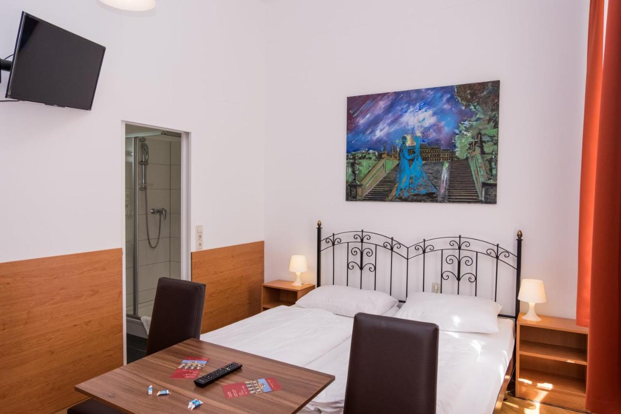 Pension Lehrerhaus Wina Bagian luar foto
